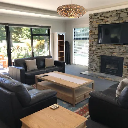 4 Bedroom On North West Arch - Free Wifi Twizel Exterior photo