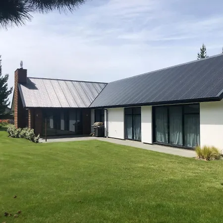 4 Bedroom On North West Arch - Free Wifi Twizel Exterior photo