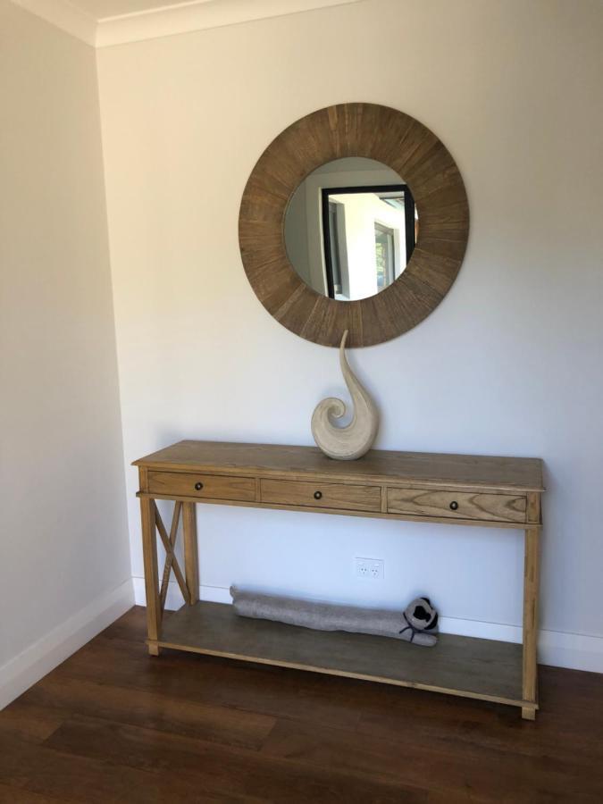 4 Bedroom On North West Arch - Free Wifi * Twizel